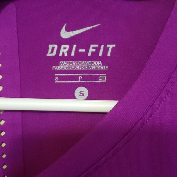 Nike Womens Dri Fit Long Sleeve - Picture 2 of 3